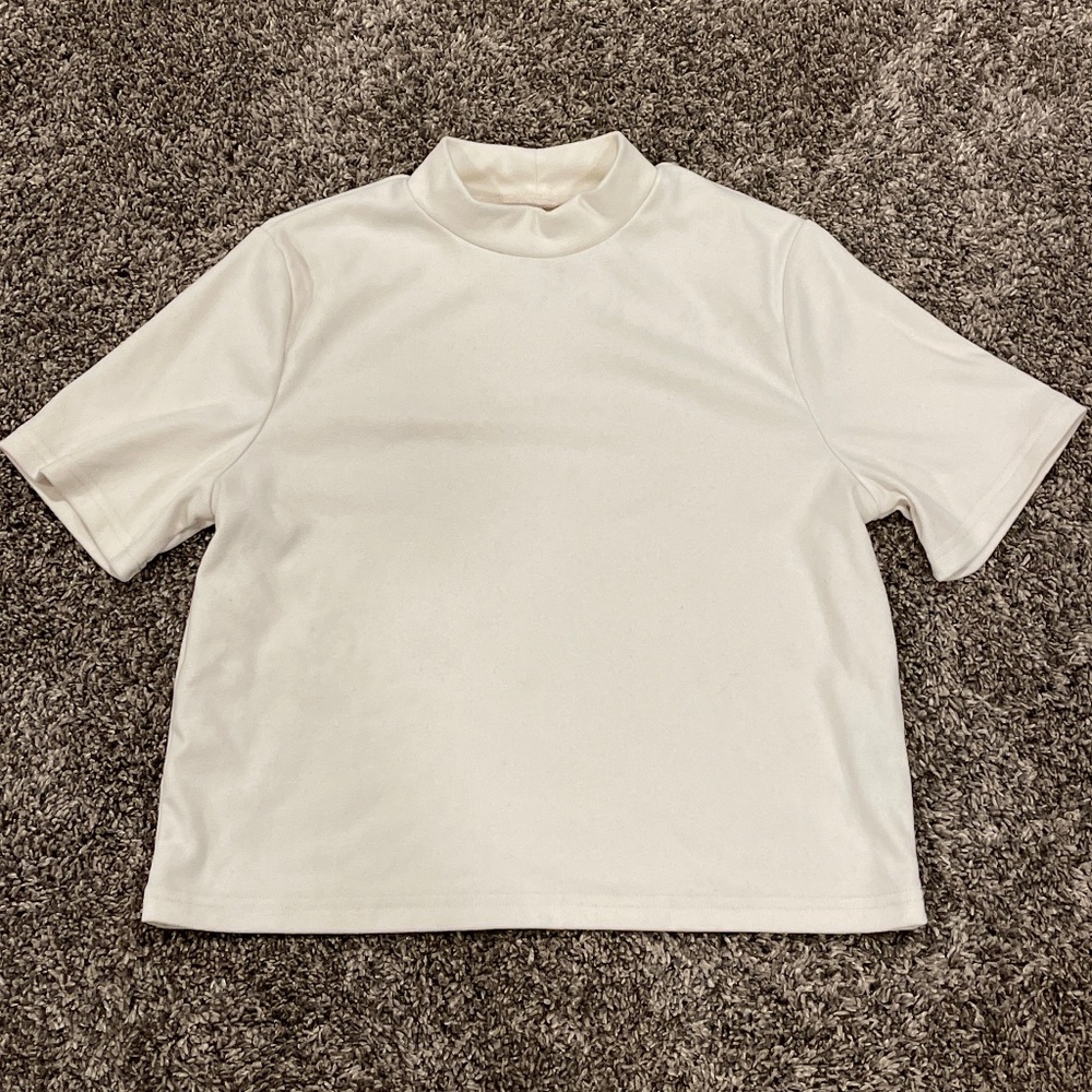 Off-White Crop shirt